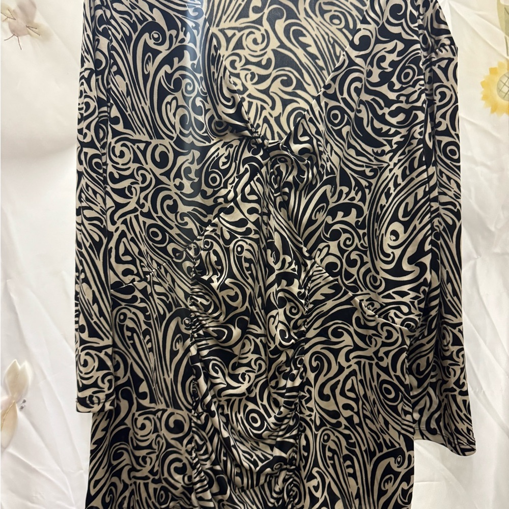 Giorgio Fiorline Women’s Plus Size Black & Cream Blouse